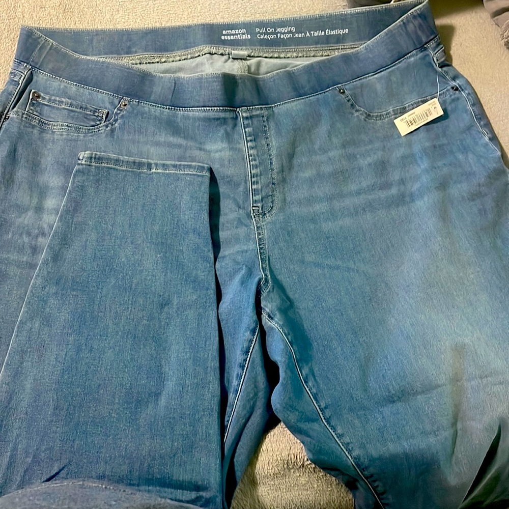NWT AMAZON 26W JEGGINGS